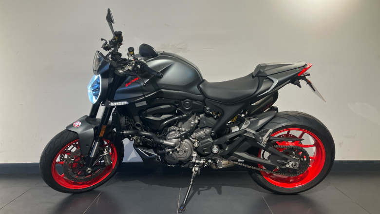 Ducati Monster Plus 937 Red (20MY)